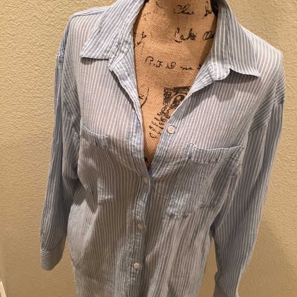 Women’s H&M Striped Button Down Long Sleeve Top - Picture 2 of 10